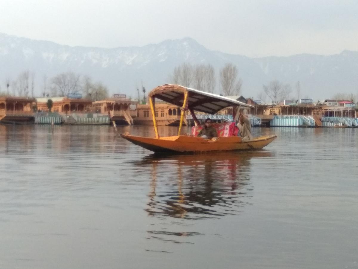 Готель Houseboat - City Of Kashmir Срінагар Екстер'єр фото
